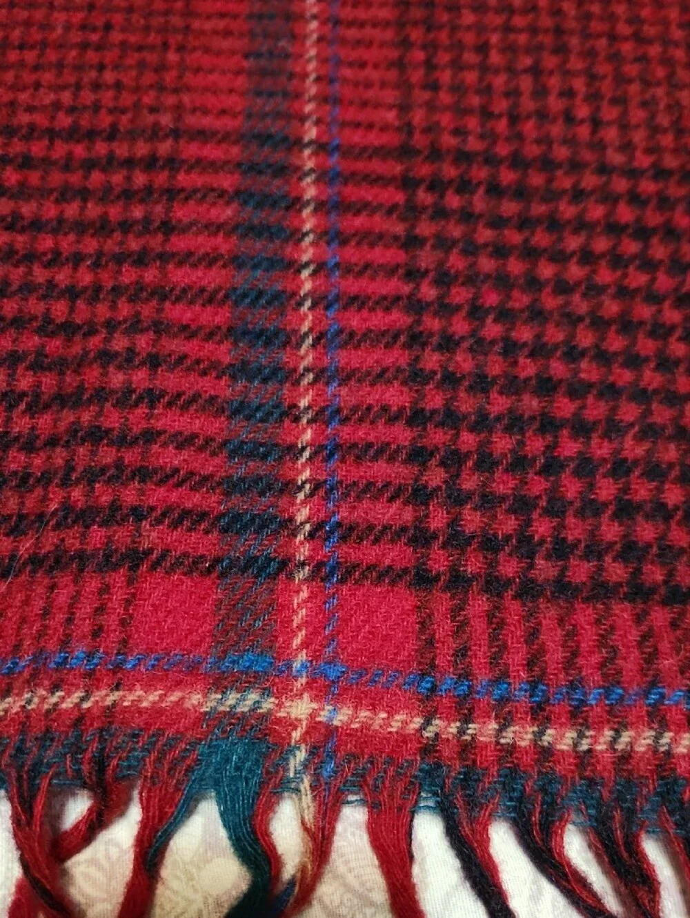 Pendleton Red Plaid Fringe Throw 100% Wool Blanket